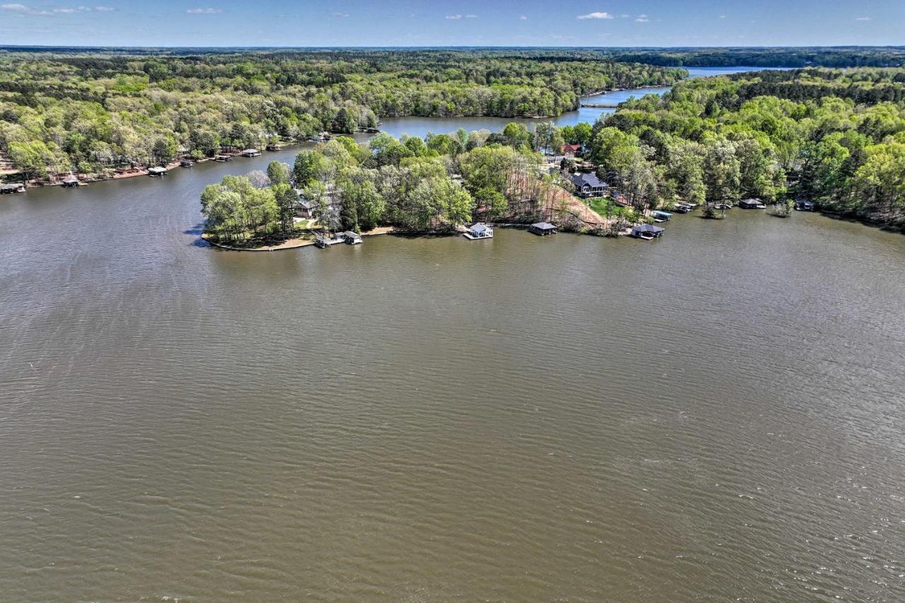 Waterfront Cottage With Boat Dock And 3 Decks! Bracey Eksteriør billede